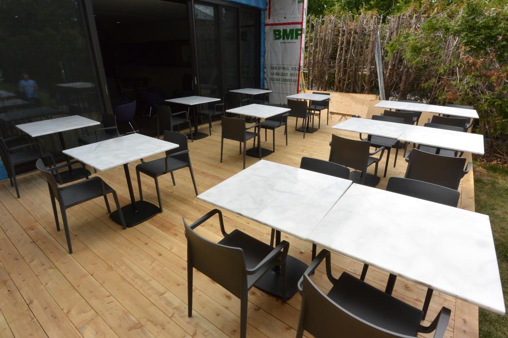 לה מלבאי Chez Truchon Bistro-Auberge מראה חיצוני תמונה