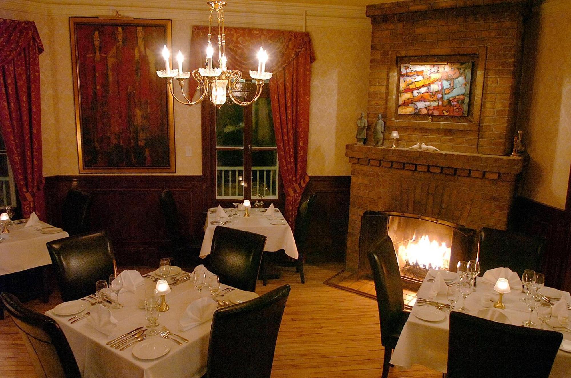 לה מלבאי Chez Truchon Bistro-Auberge מראה חיצוני תמונה